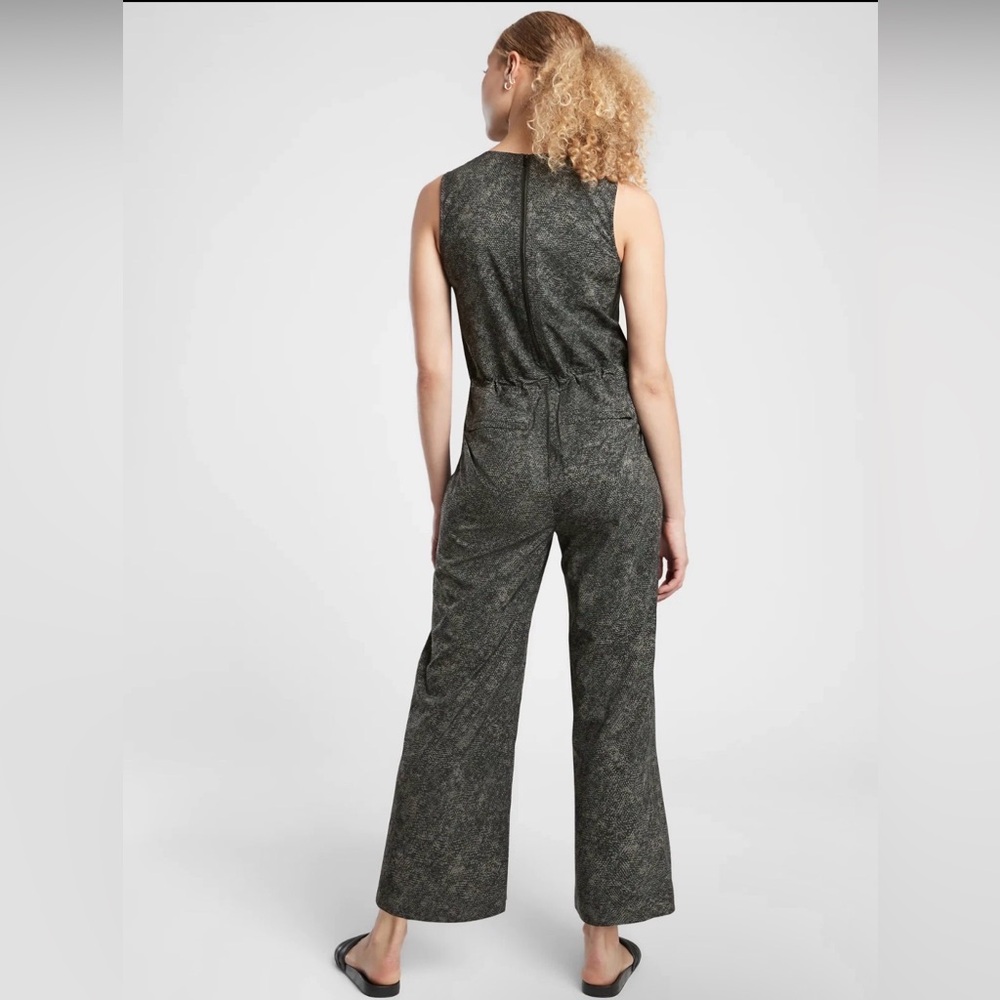 Athleta Topanga Printed Jumpsuit Viper Black Adjustable Waist Pockets Size S - Picture 3 of 8
